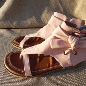 Light Pink Size 7.5 Sandals